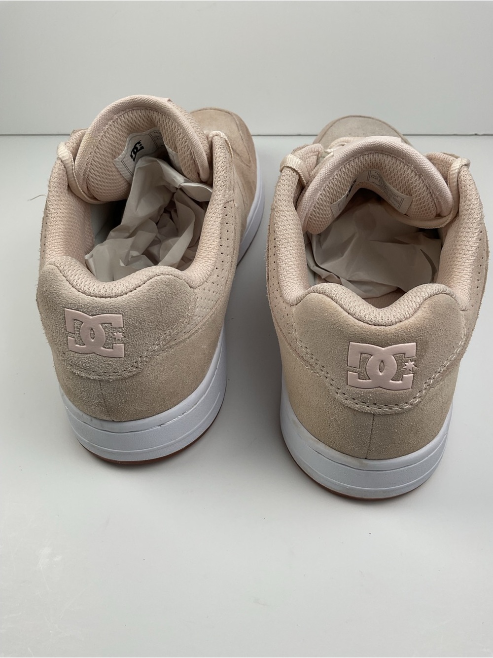 DC Manteca 4 Women’s Size 10 Beige Suede Skate Sneakers Casual Shoes - Picture 8 of 12